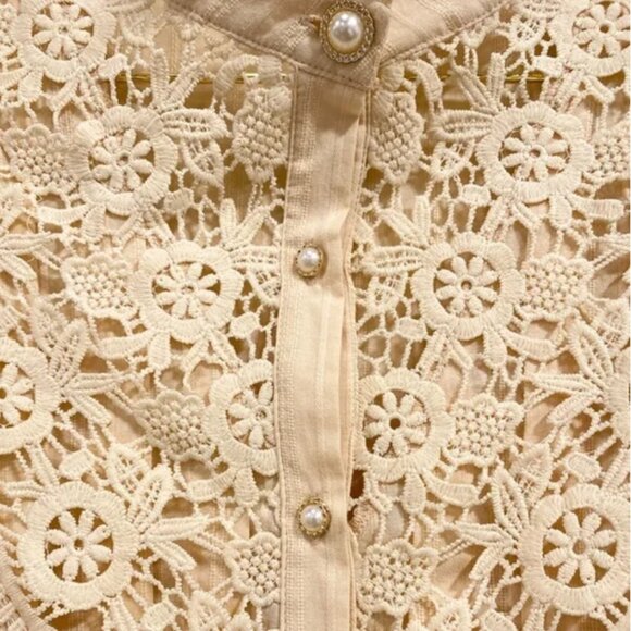 VICTORIAN BEAUTY Crochet Lace Mock Neck Pearl Button Down Blouse NEW - Picture 7 of 11